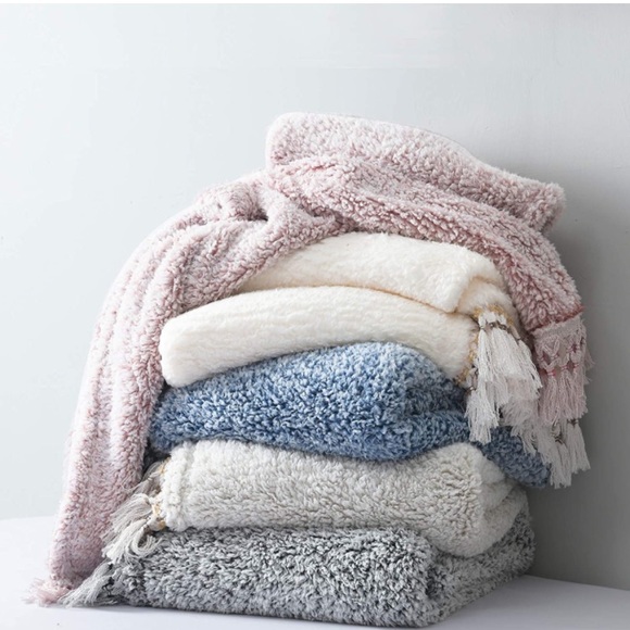 Pale Pink Farmhouse Bohemian Sherpa Throw Cozy/Fluffy Modern Couch/Sofa Blanket - Picture 7 of 8